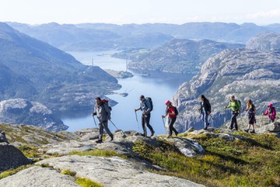 Subida a Preikestolen por camino alternativo