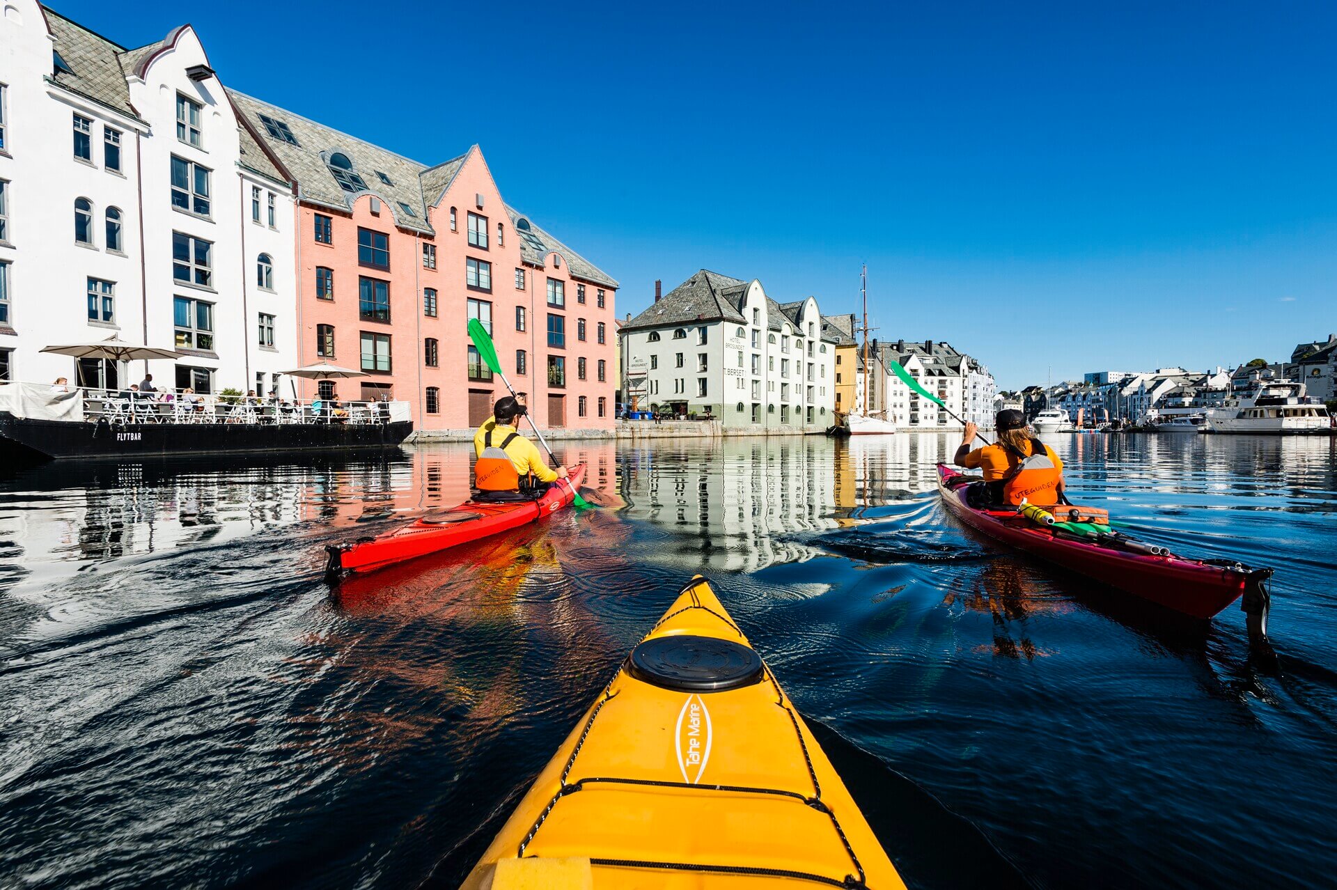 Paseo en kayak por Ålesund