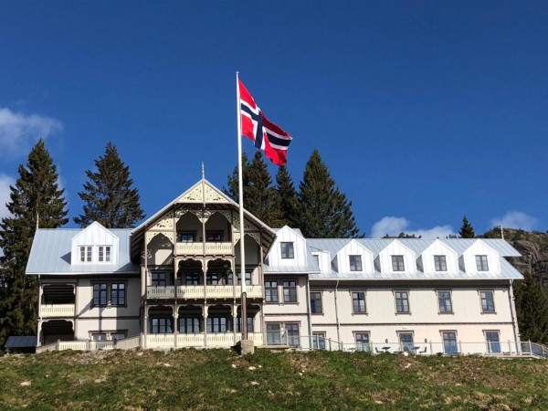 Fiordos del sur - Eikerapen Gjestegard