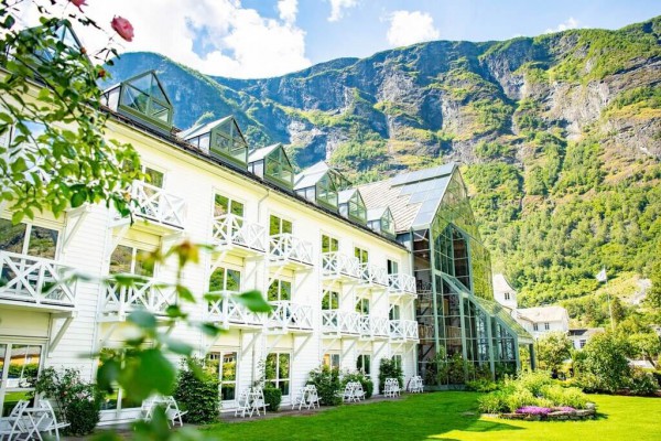 PREMIUM: Fiordos Noruegos - Fretheim Hotel