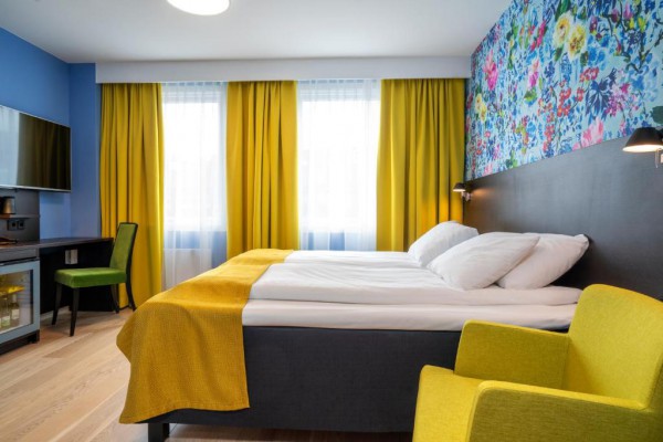 Yoga y senderismo - Thon Hotel Moldefjord