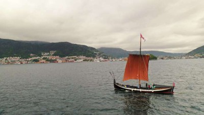 Paseo en barco vikingo