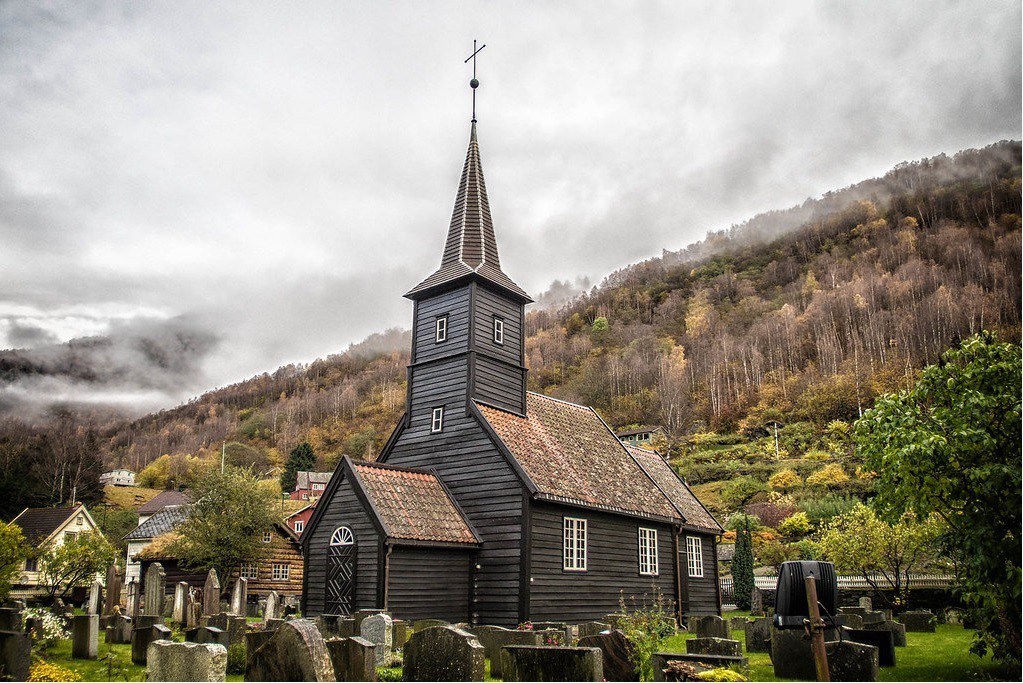 Iglesia de Flåm