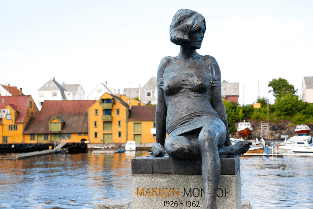 Statue of Marilyn Monroe