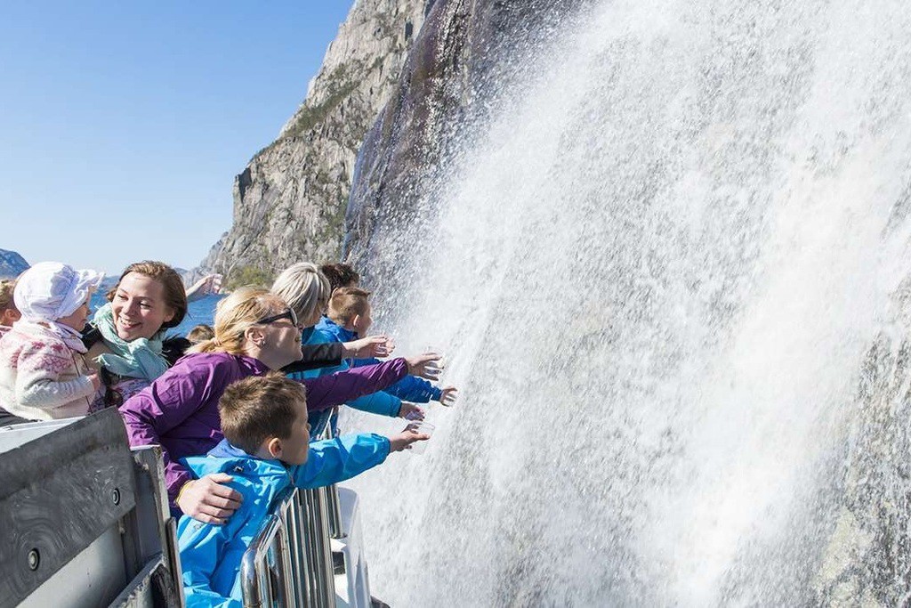 Cascada de Hengjanefossen