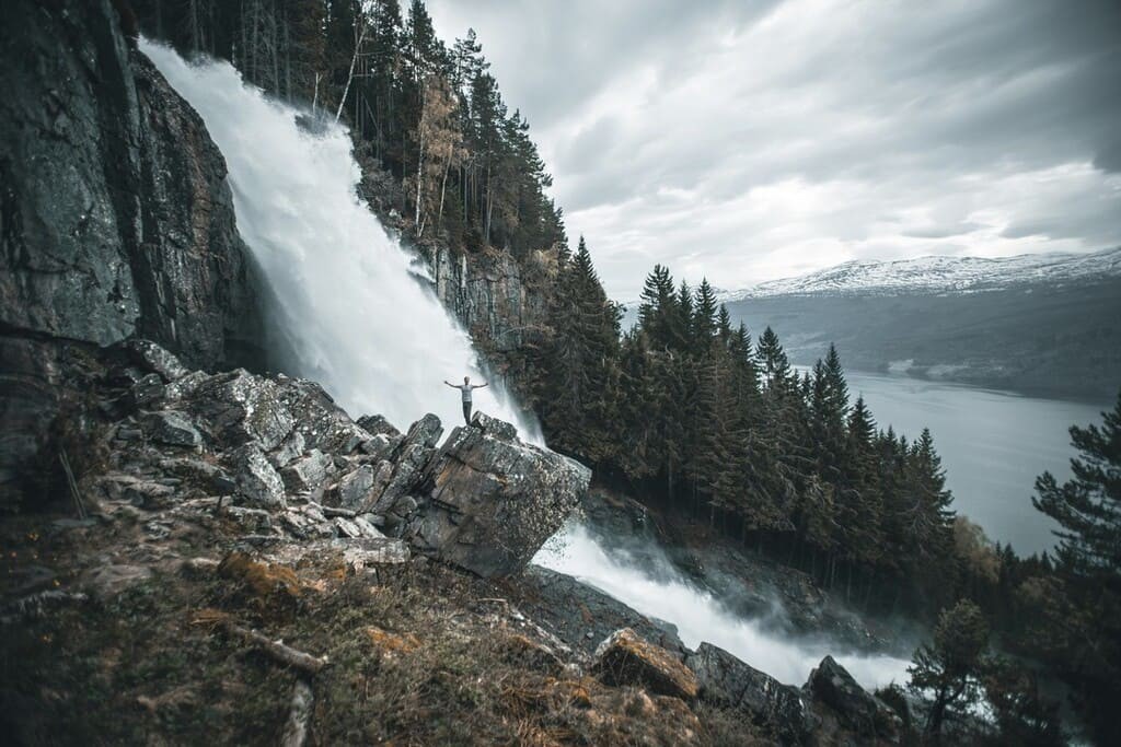 Cascada de Tvinnefossen