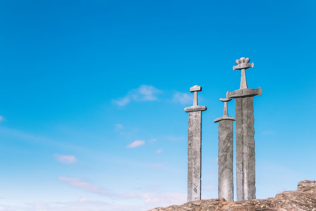 Sverd i fjell