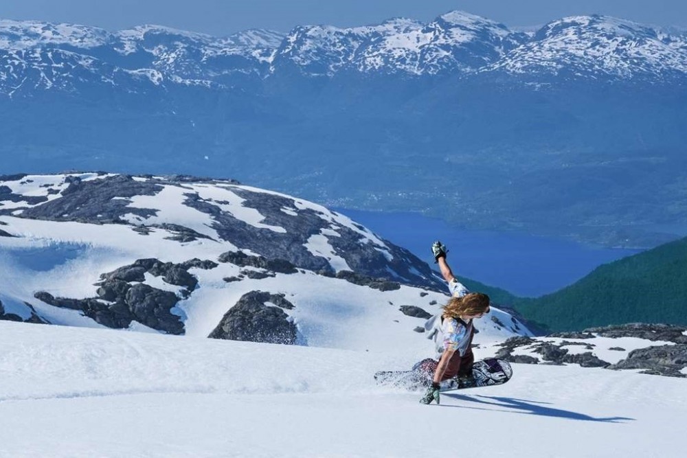 Fiordos Noruegos - Esquí en verano