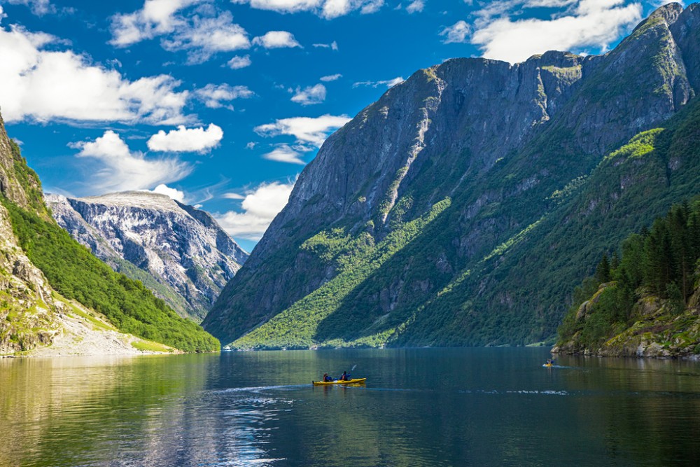 Fiordos Noruegos - Nærøyfjord en kayak