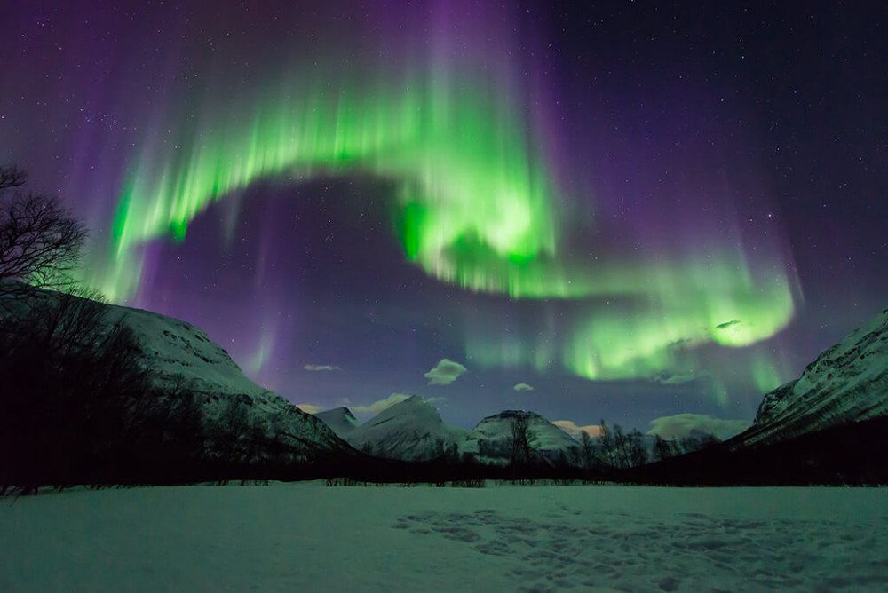 Fiordos Noruegos - Tras la aurora boreal